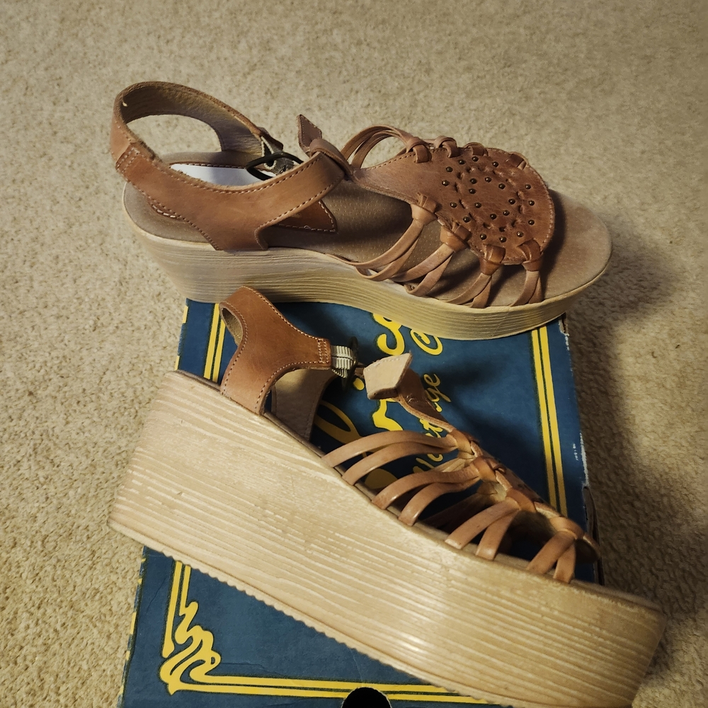 Sbicca Tan Leather Wedge Sandals